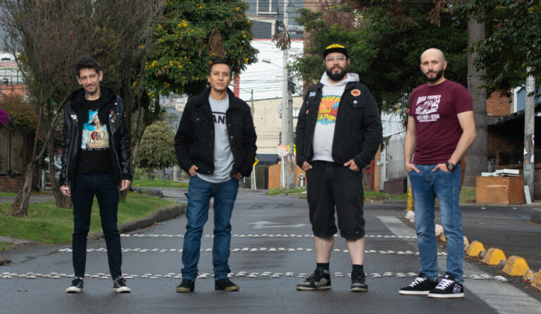 Simple Crisis, banda de skate punk de Bogotá, Colombia